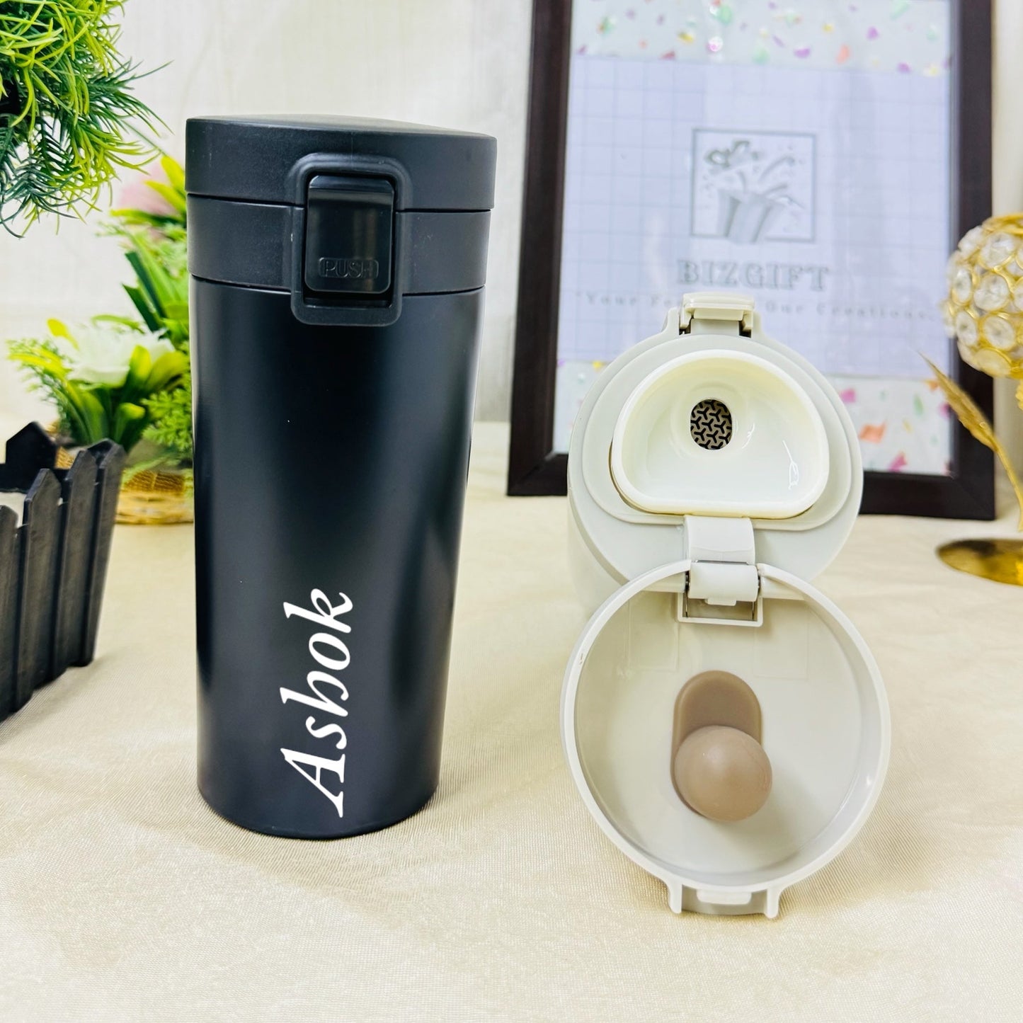 PUSH BUTTON COFEE MUG