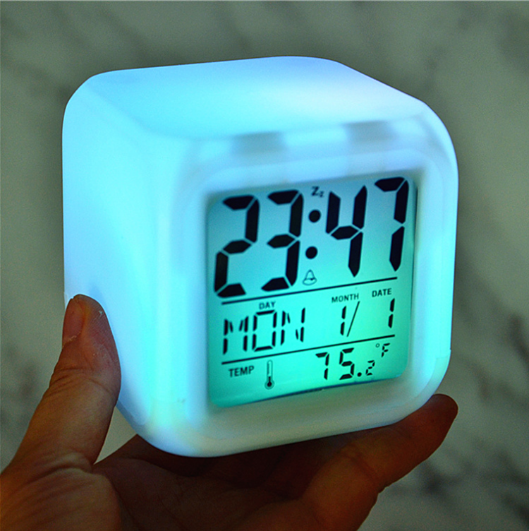 7 colour changing digital alarm clock