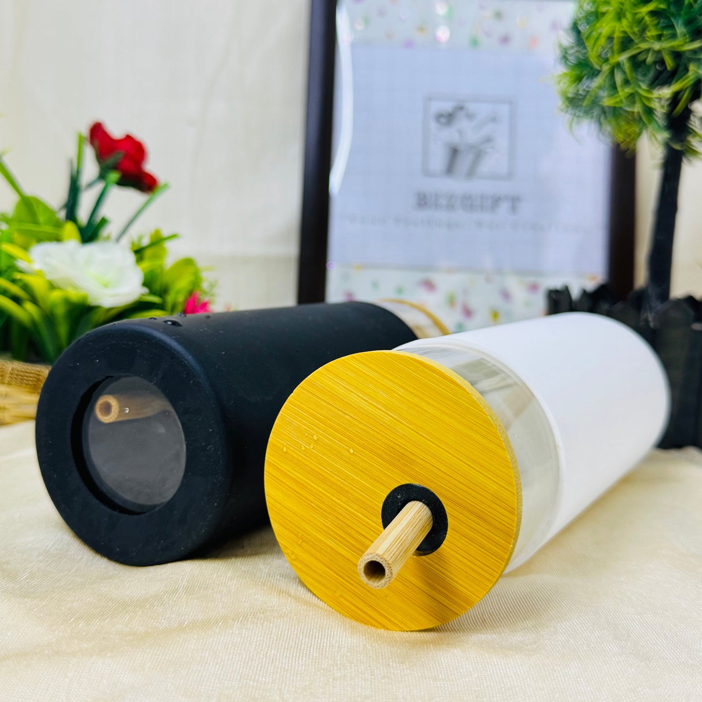 PERSONALIZED GLASS TUMBLER WITH BAMBOO LID AND STRAW